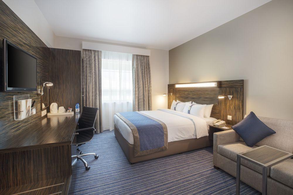 Holiday Inn Express Dubai Safa Park, An Ihg Hotel Ngoại thất bức ảnh