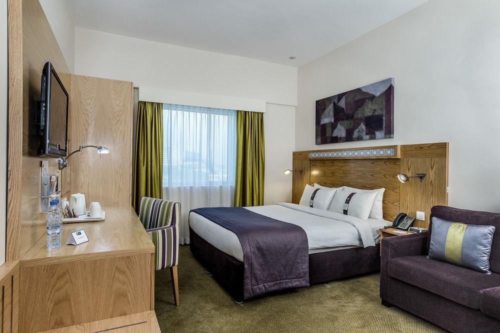 Holiday Inn Express Dubai Safa Park, An Ihg Hotel Ngoại thất bức ảnh