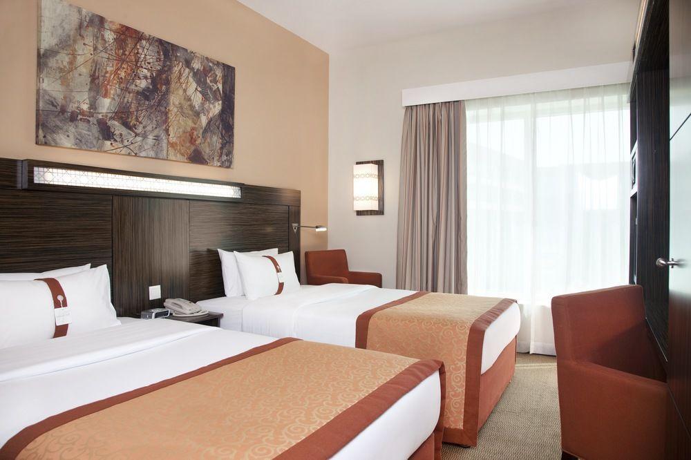 Holiday Inn Express Dubai Safa Park, An Ihg Hotel Ngoại thất bức ảnh
