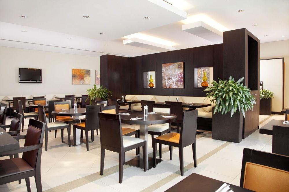 Holiday Inn Express Dubai Safa Park, An Ihg Hotel Ngoại thất bức ảnh