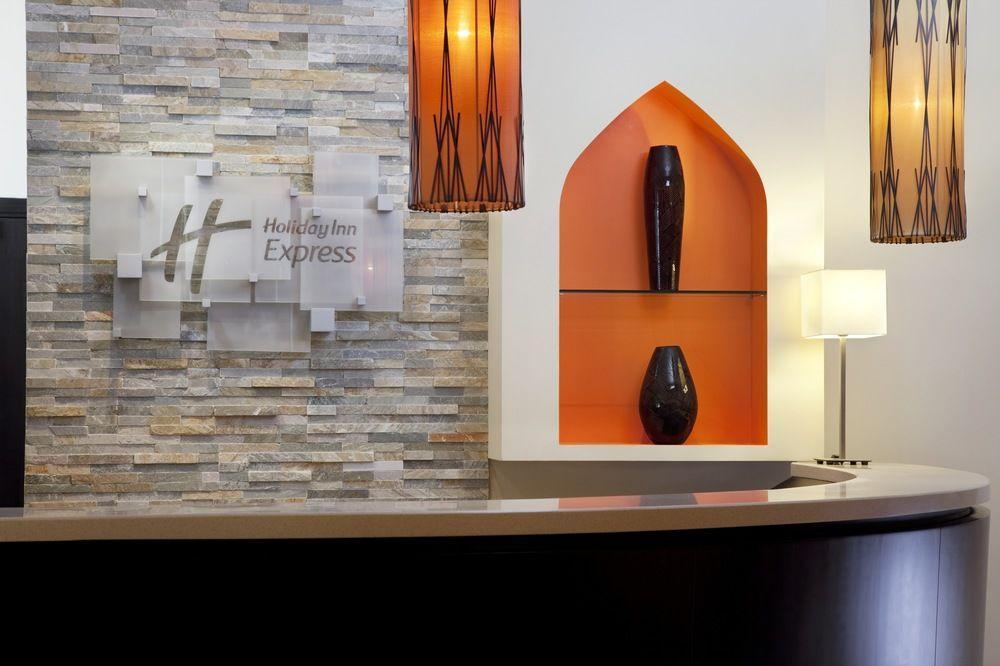 Holiday Inn Express Dubai Safa Park, An Ihg Hotel Ngoại thất bức ảnh